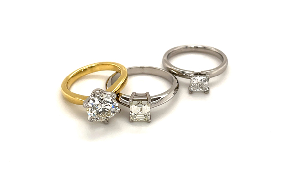 Single-Stone-(Solitaire)-Rings